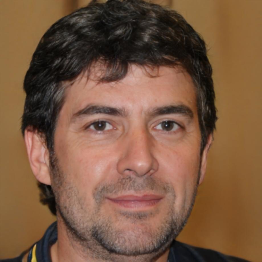 Portrait de Théophane Martineau, formateur en finances personnelles